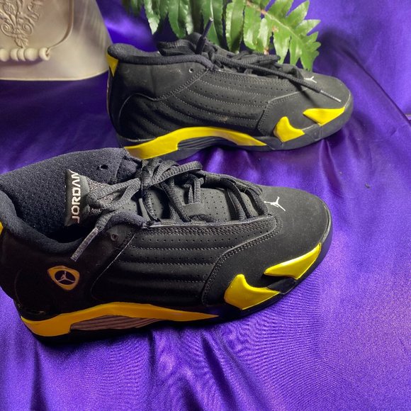 📌Jordan 14 Retro Thunder signature shoe Size 3Y - Picture 4 of 11